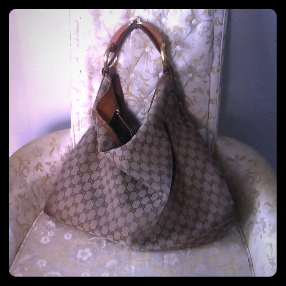 Nice authentic gucci bag